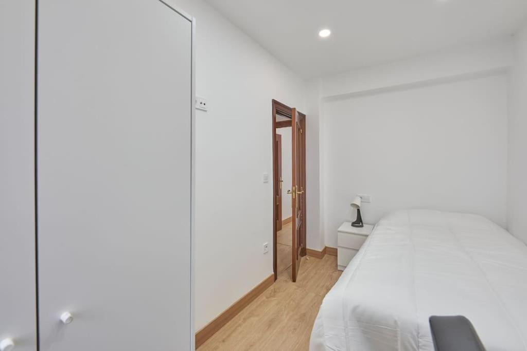 Reformado, Centrico , Wifi . Dr Magoo Apartamento *