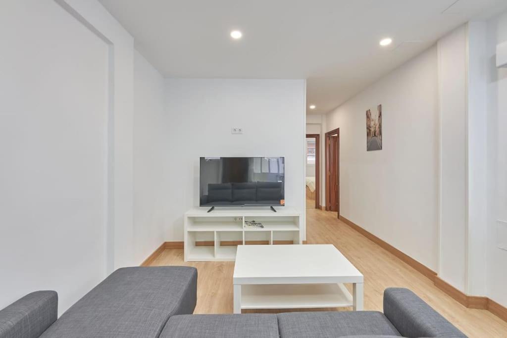 Reformado, Centrico , Wifi . Dr Magoo Apartamento Oviedo
