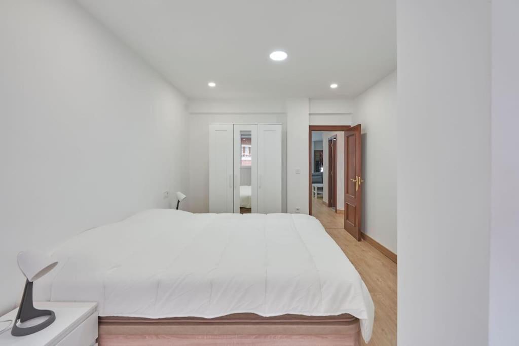 Reformado, Centrico , Wifi . Dr Magoo Apartamento *