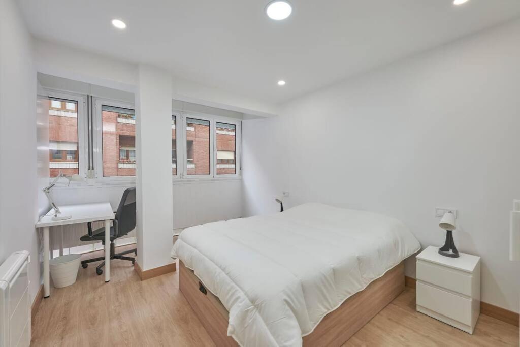 Apartamento Reformado, Centrico , Wifi . Dr Magoo *