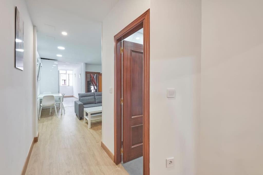 Apartamento Reformado, Centrico , Wifi . Dr Magoo Oviedo